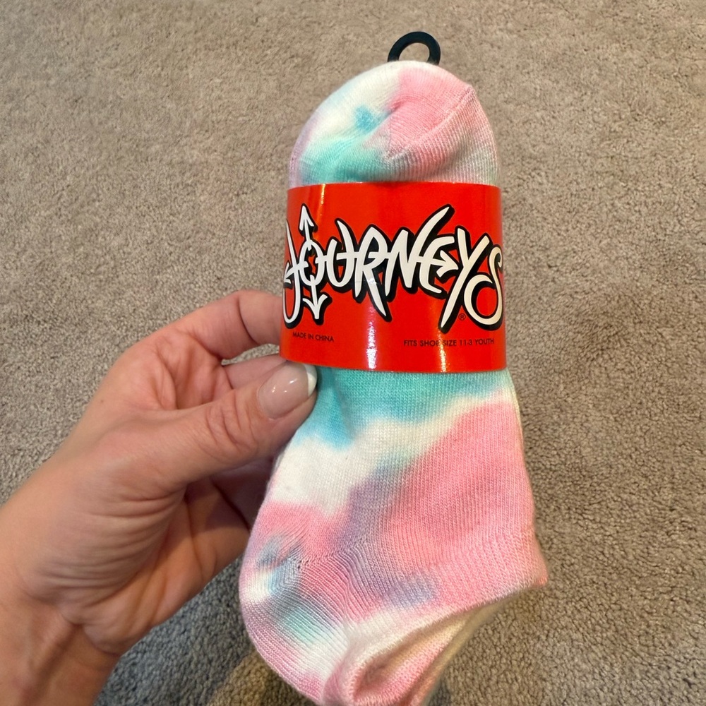 Journeys Tie-Dye Ankle Socks